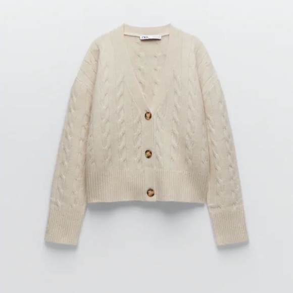 Zara Sweaters - Zara knit cardigan